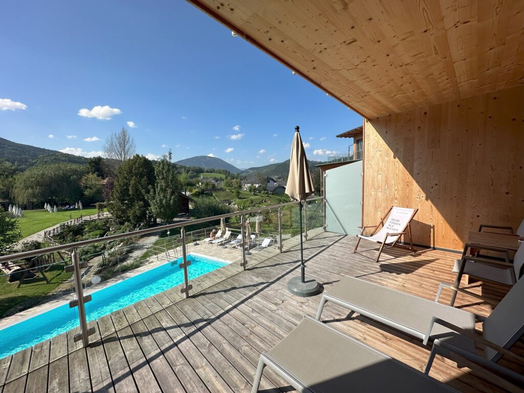 Wunderschöner Blick aus dem Zimmer im Naturhotel Molzbachhof