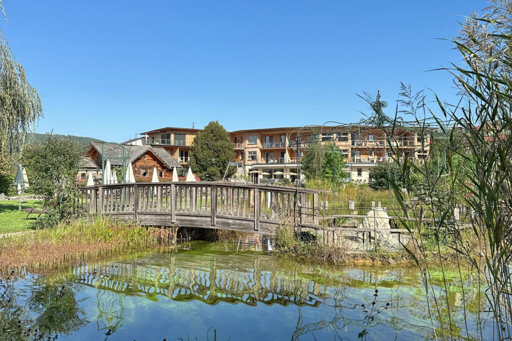 Blick auf das wunderschöne Naturhotel Molzbachhof