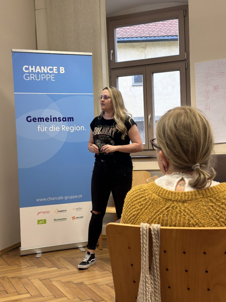 Laura von crosseye Marketing beim Workshop mit der Chance B in Gleisdorf