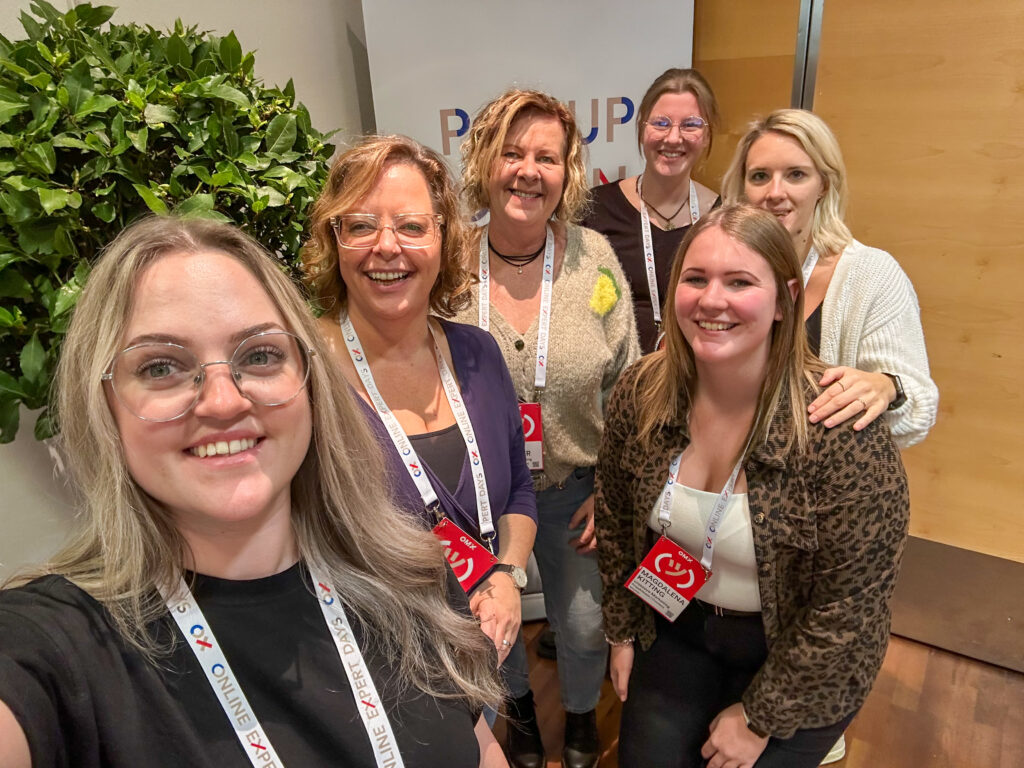 Das Team von crosseye Marketing auf der OMX in Salzburg 2025.