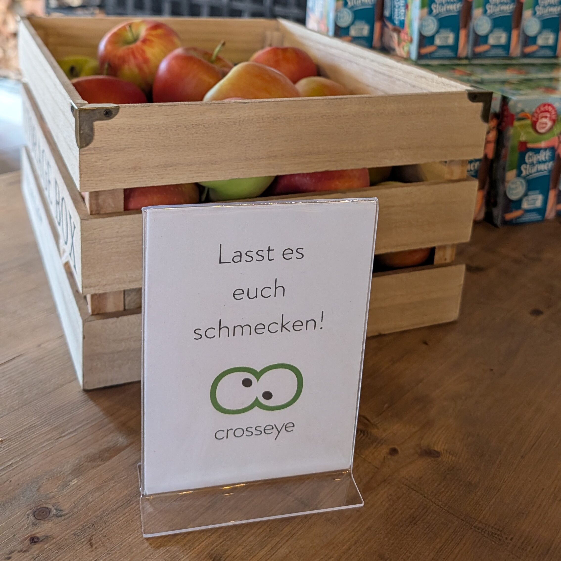 Steirische Äpfel von crosseye Marketing beim Castlecamp Kaprun.